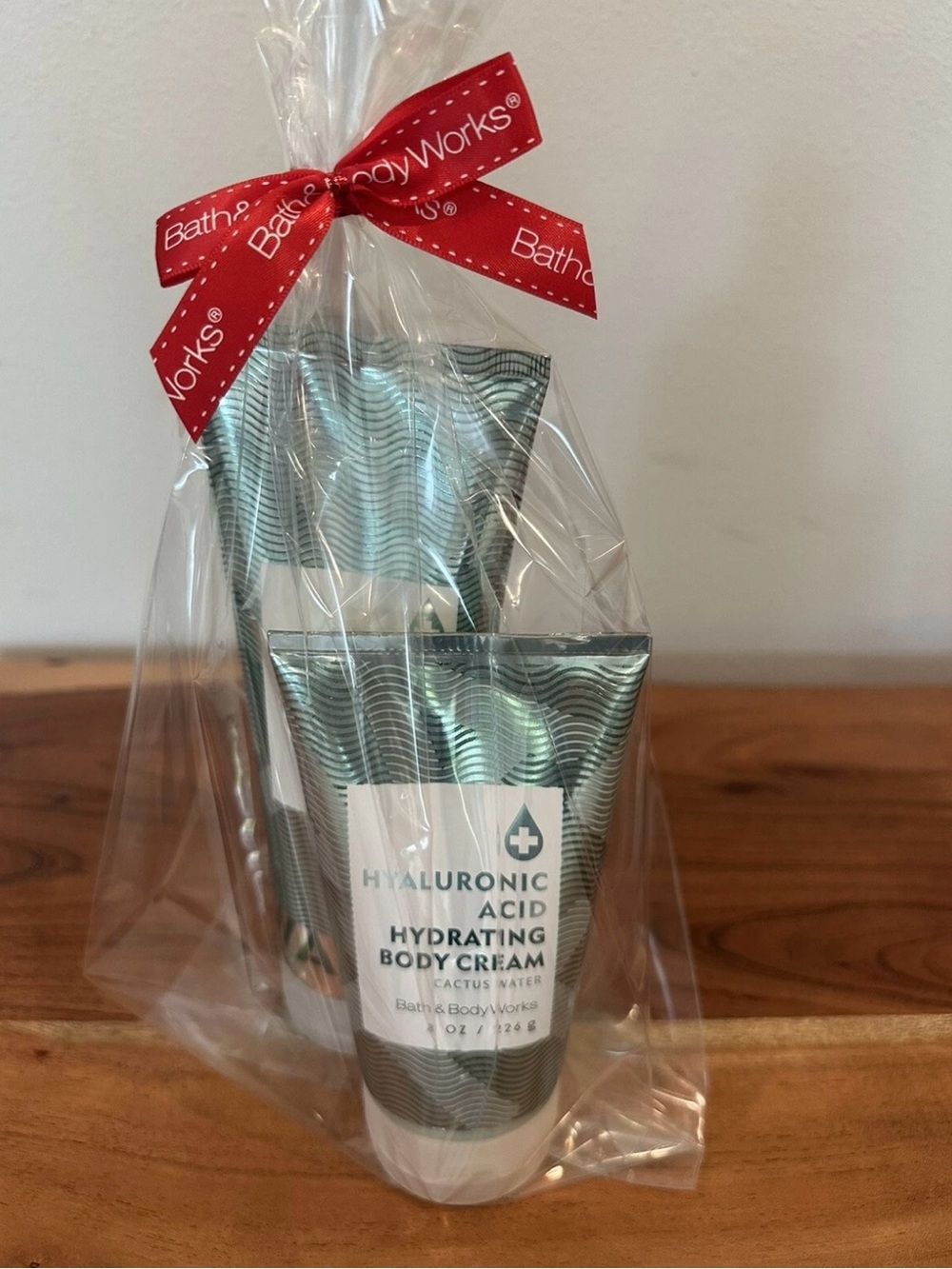 Bath & Body Works: Hyaluronic Acid Cactus Water Body Cream & Body Wash